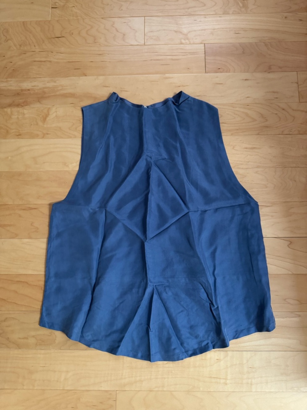 Kaarem Sleeveless Blue Silk Blouse